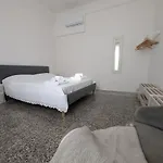 Sleep In * Urbania