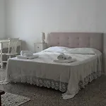 Apartment Sleep In Urbania