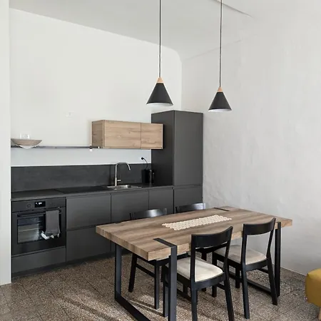 Sleep In Urbania